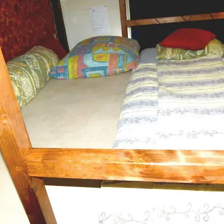 Citycentre Room For 1 Female Persons - Alternative Plus 1 Child